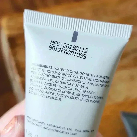 Aromatherapy Associates Body Wash Shampoo Body Wash 1.35 oz. - Picture 4 of 8